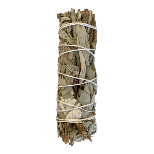 White Sage bundle, perfect for smudging and energy cleansing, with a fresh, earthy aroma to purify and renew your space